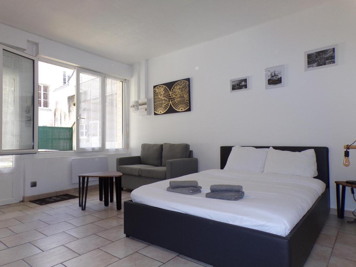 Studio Paul - Terrasse - Parking Gratuit - Need And Co Apartment Blois Exterior photo